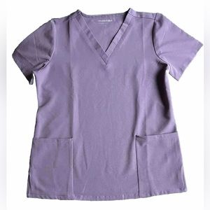 MANDALA Scrubs Women’s 6 Pocket Scrub Top Dewberry - S
